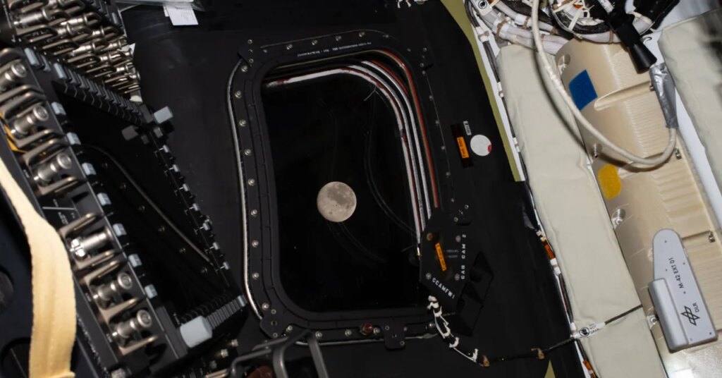 Artemis II Astronauts Safely Return to Earth After Historic Flight Around the Moon