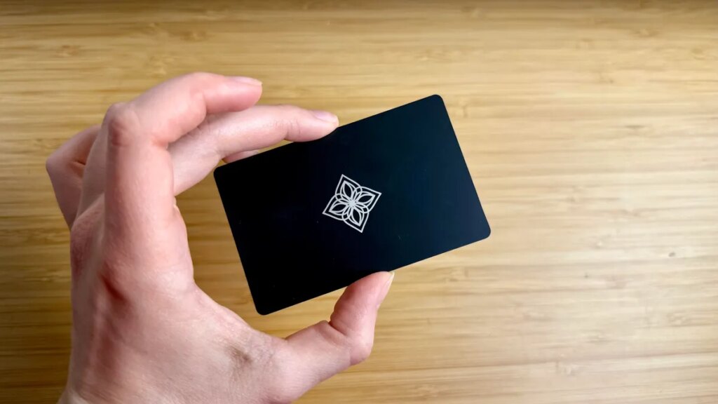 Brick vs. Bloom Card: I tested both for my screen addiction, and the winner depends on you