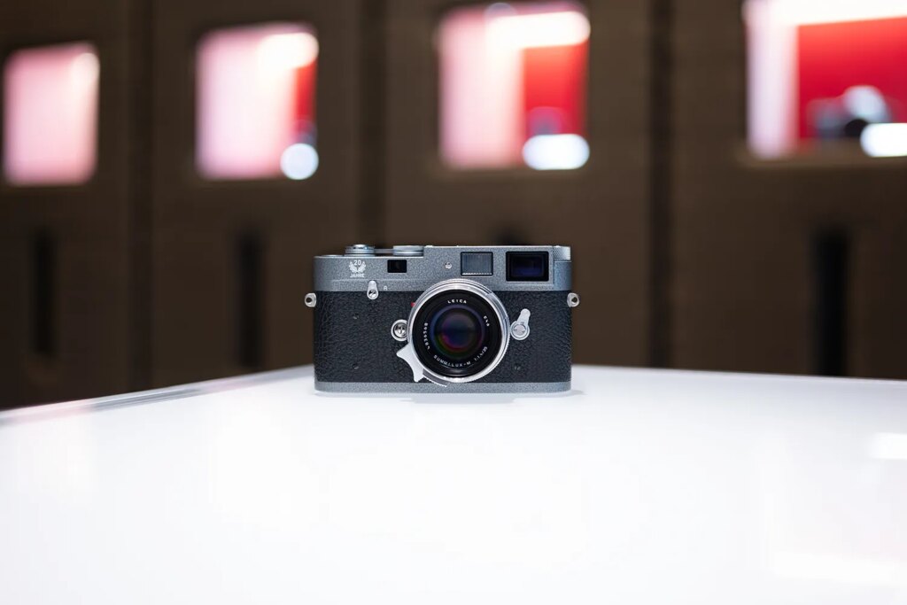 Leica Announces M-A Hammertone Limited Edition For 20th Anniversary