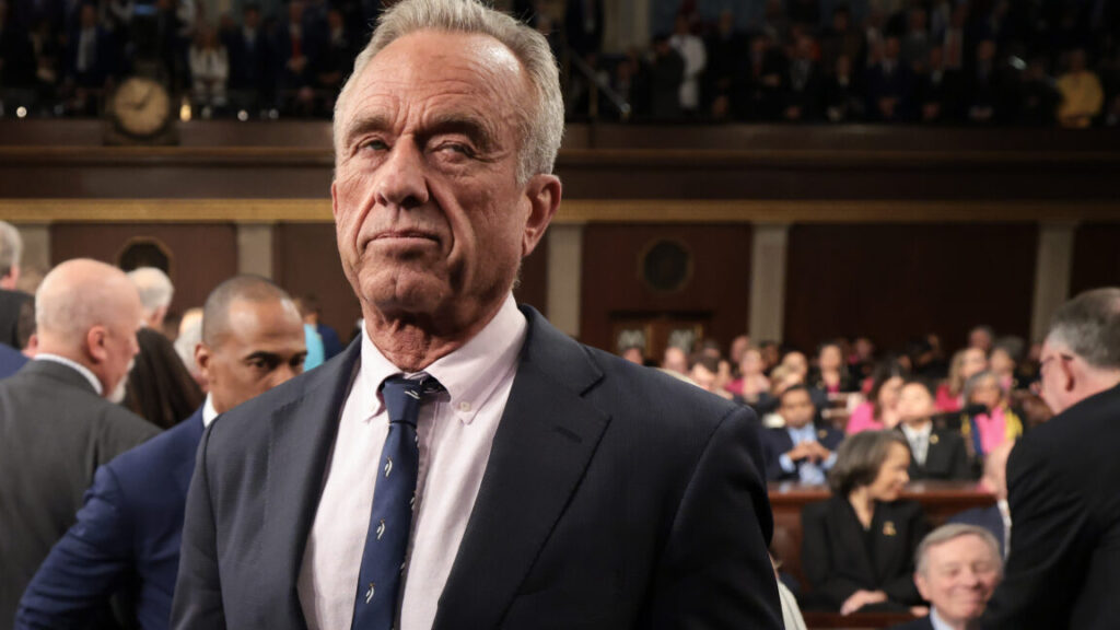 RFK Jr. rewrites CDC panel's charter, opening door to anti-vaccine quacks
