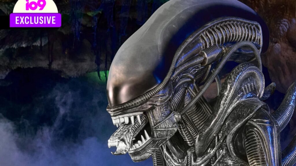 Scare Your Neighbors With Life-Size 'Alien' Animatronic (Exclusive)